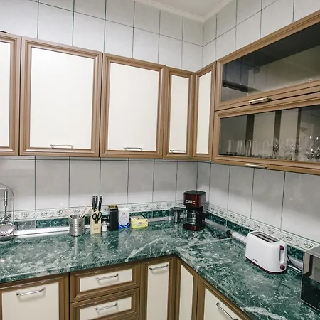 Appartement Spacious View With Balcony Boekarest