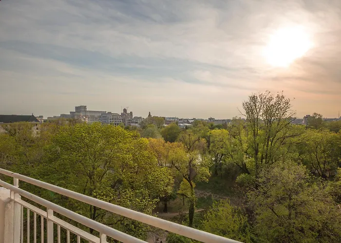 Spacious View With Balcony Apartman